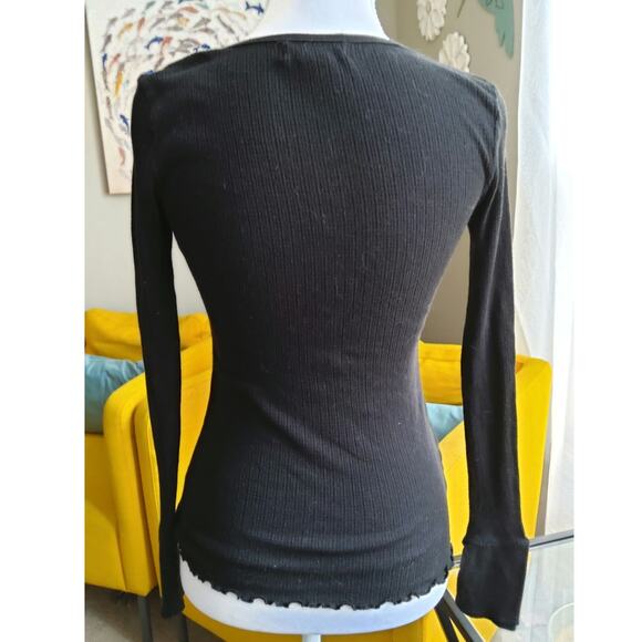 Y2K black ribbed ruffle Henley Bella Swan top buttons long sleeve sz 7-9 medium - Picture 2 of 8